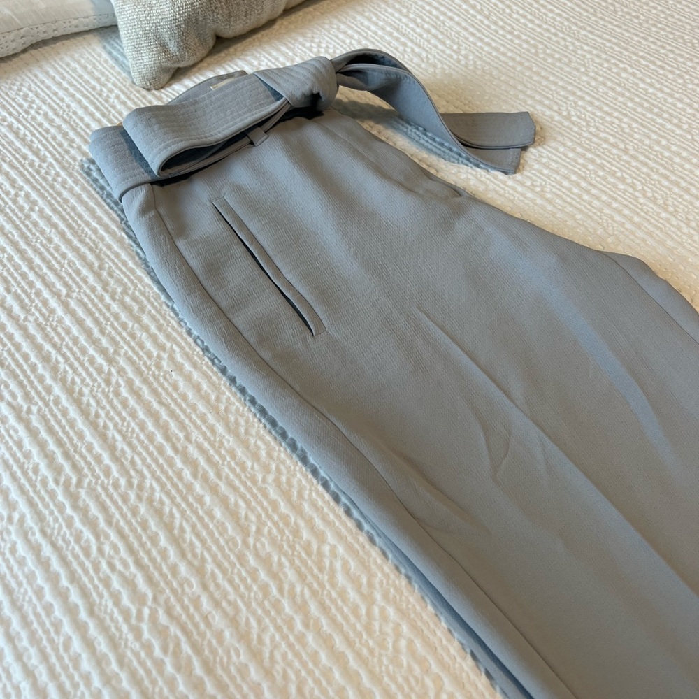 Women’s Aritzia Wilfred New-Tie Front Pant in Pearl Gray Size 4